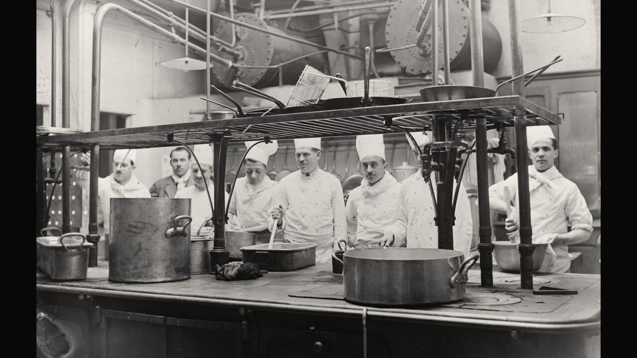 En route ! Quand la Nationale 7 révolutionna la gastronomie française